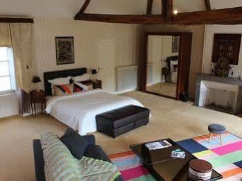 Chateau De La Touche Bed & Breakfast Savigny-Levescault Luaran gambar